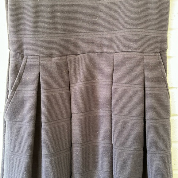 DraperJames RSVP Knit Fit & Flare Dress Short Sleeve Sz L Pleated Navy Pockets - Picture 4 of 11